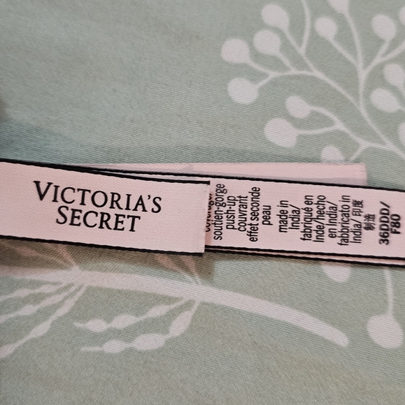 Victoria's Secret Navy Racer Back Bra With Gold Letters Size 36DDD - Picture 14 of 16